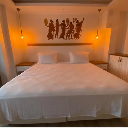 In Ephesus And Art Galery Szálloda *