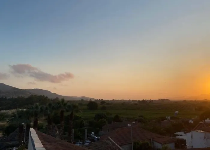 In Ephesus And Art Galery Hotel