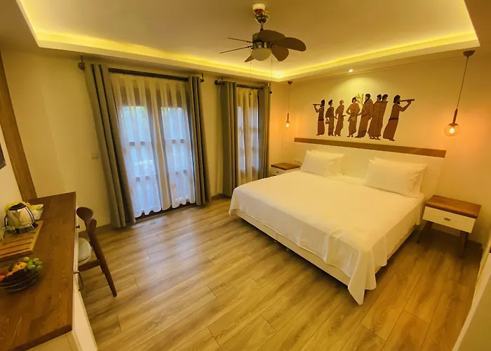 Hotel In Ephesus And Art Galery