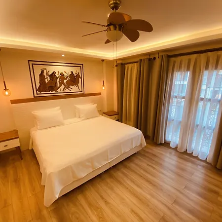 In Ephesus Hotel&art Galery Hotel