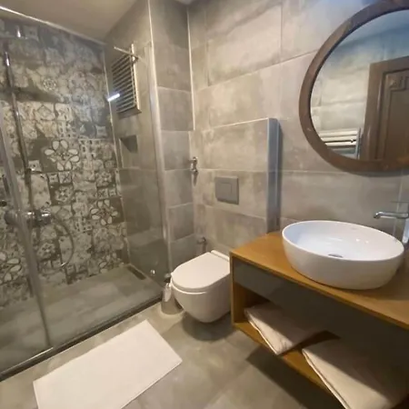 In Ephesus And Art Galery سلجوك