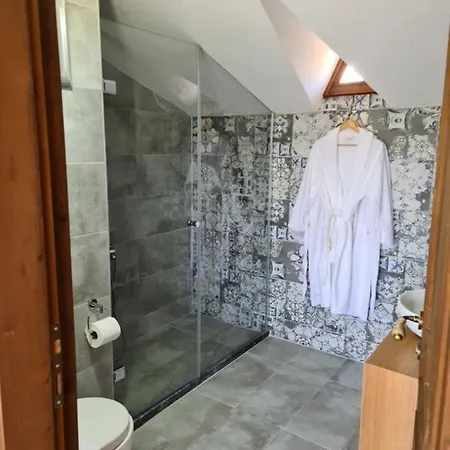 In Ephesus Hotel&art Galery *