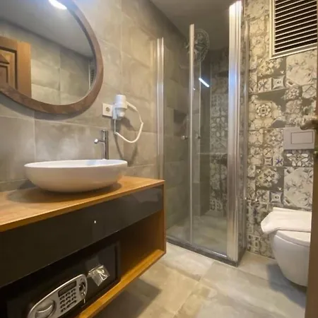 In Ephesus Hotel&art Galery Hotel *