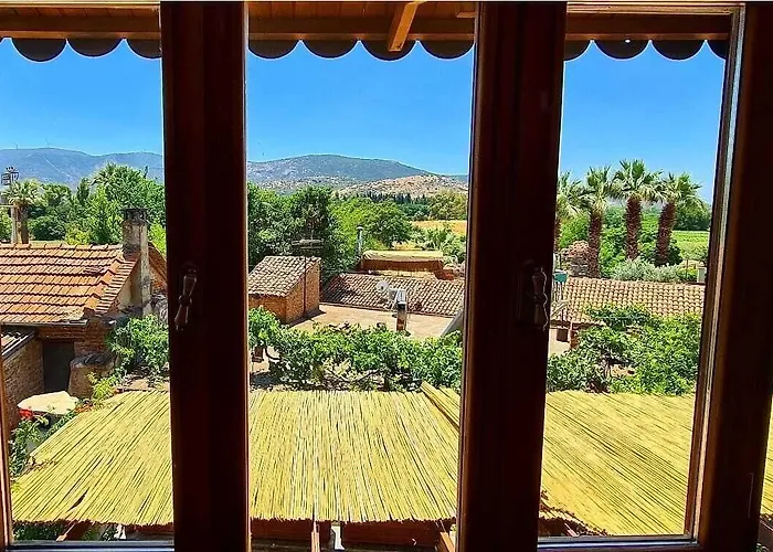 Hotel In Ephesus And Art Galery *